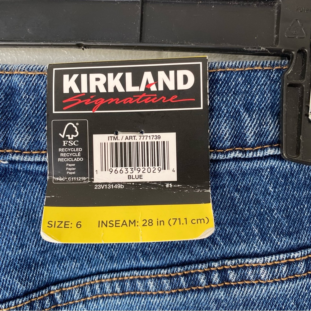 Kirkland Signature Womens Blue Denim Jeans Straight Fit High Rise Size 6 NWT - Picture 9 of 14
